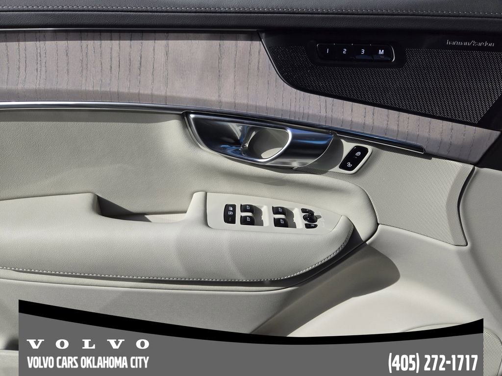 Used 2026 Volvo XC90 B6 Ultra w/ Protection Package Premier image 22