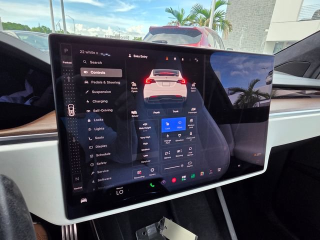 Used 2022 Tesla Model X AWD/4WD image 33