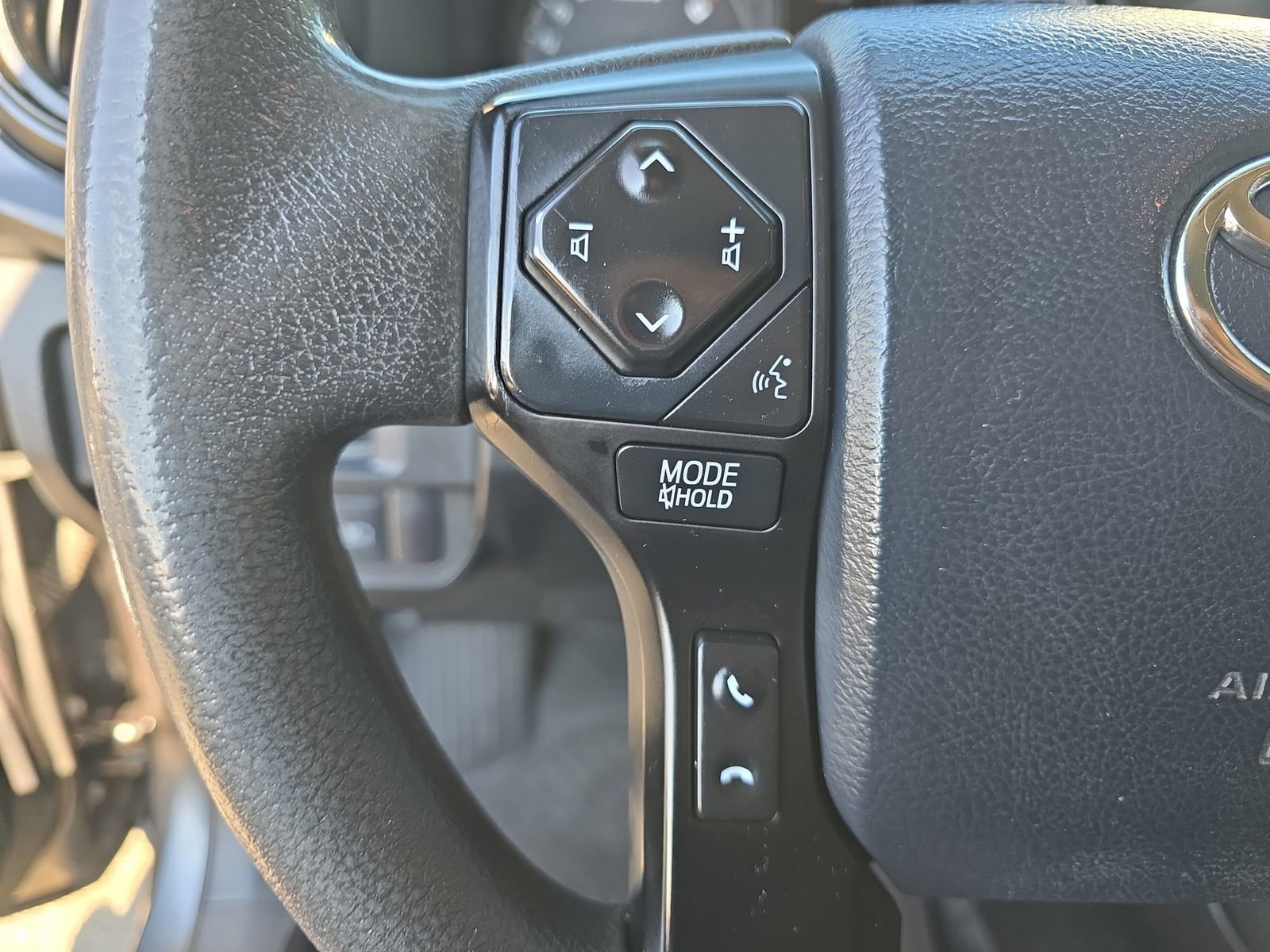 Used 2019 Toyota Tacoma SR w/ SR Convenience Package image 20