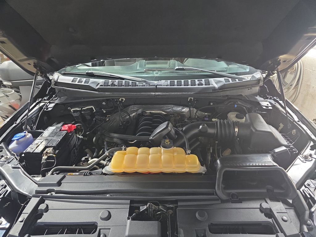 Used 2017 Ford F150 XLT w/ Equipment Group 302A Luxury image 28