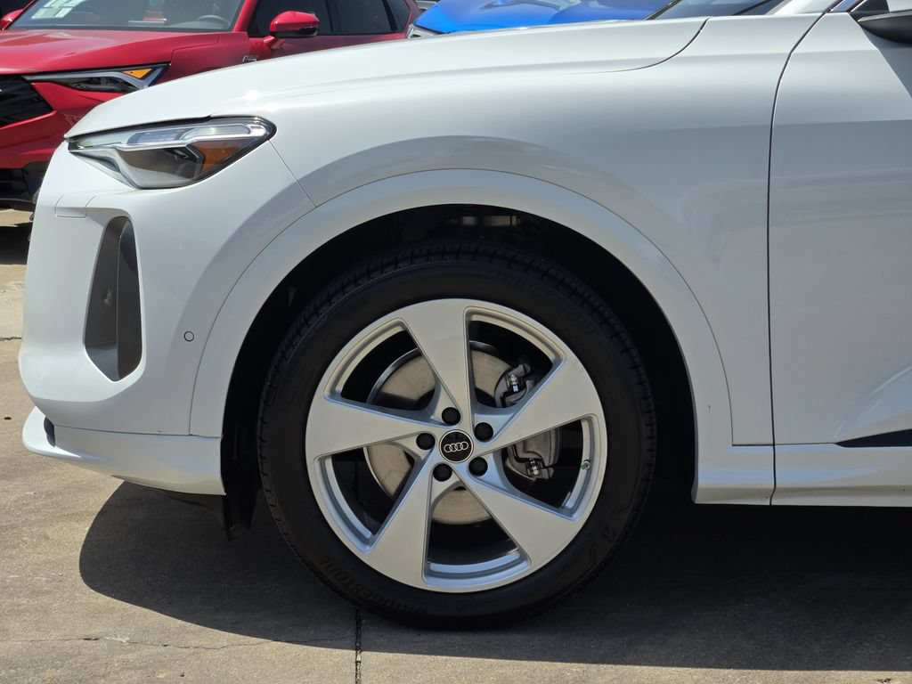 Certified 2025 Audi Q5 Prestige AWD/4WD image 13
