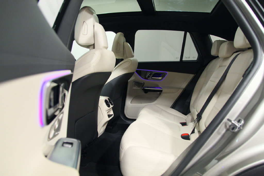 Certified 2023 Mercedes-Benz GLC 300 4MATIC image 28