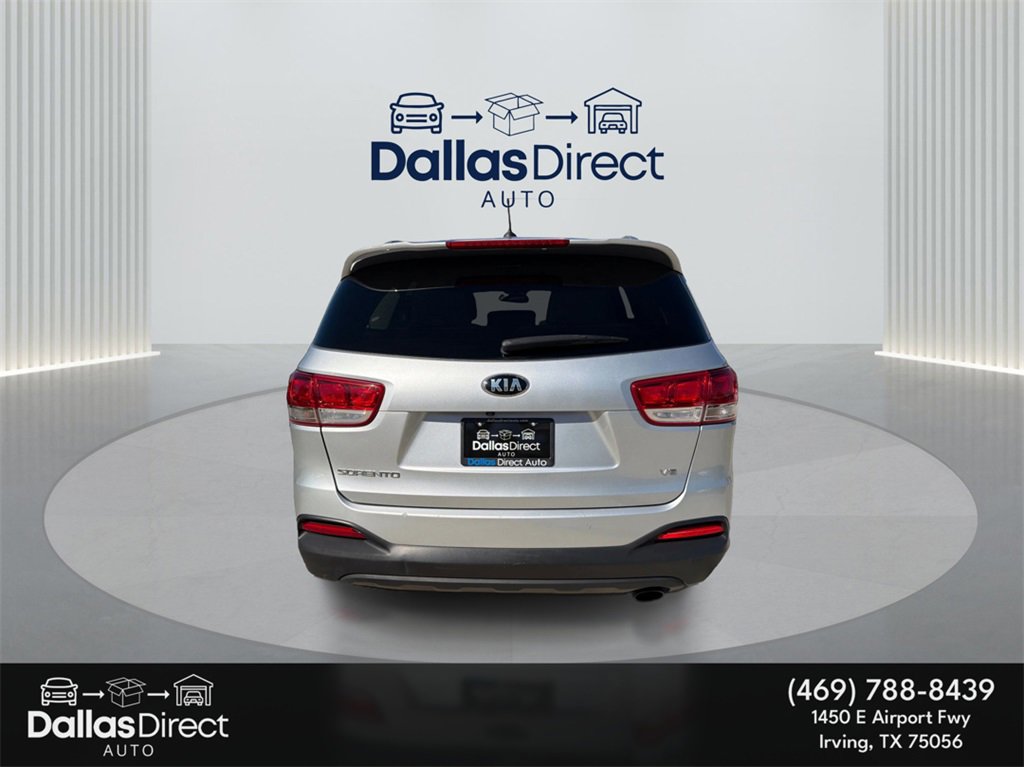 Used 2017 Kia Sorento LX image 7
