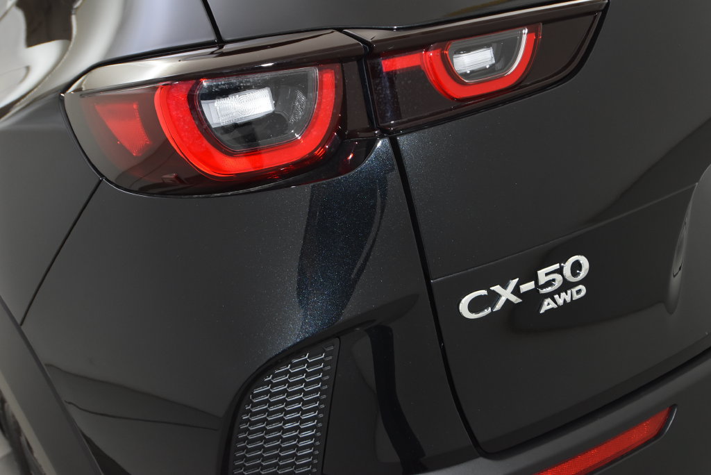 New 2026 MAZDA CX-50 AWD 2.5 Hybrid w/ Cargo Package image 36