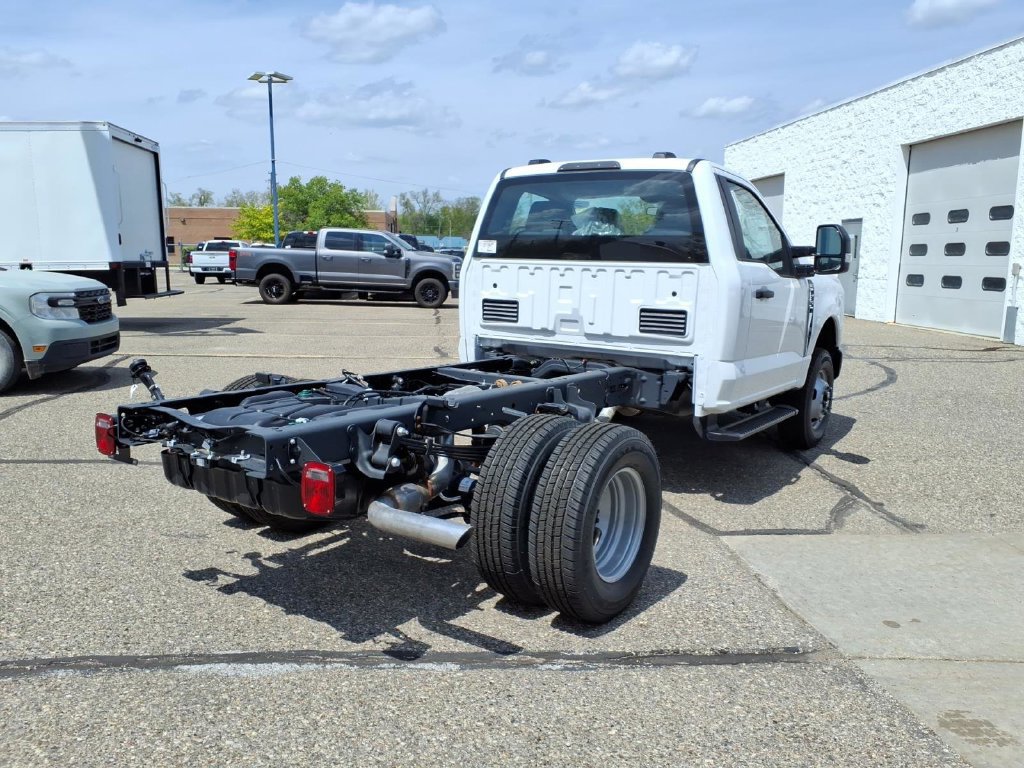 New 2026 Ford F350 XL AWD/4WD image 5