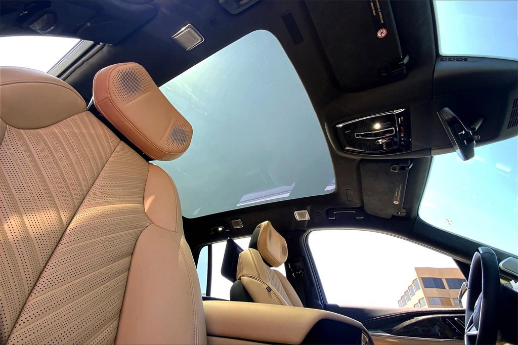 New 2025 Cadillac Escalade IQ Luxury 2 image 34