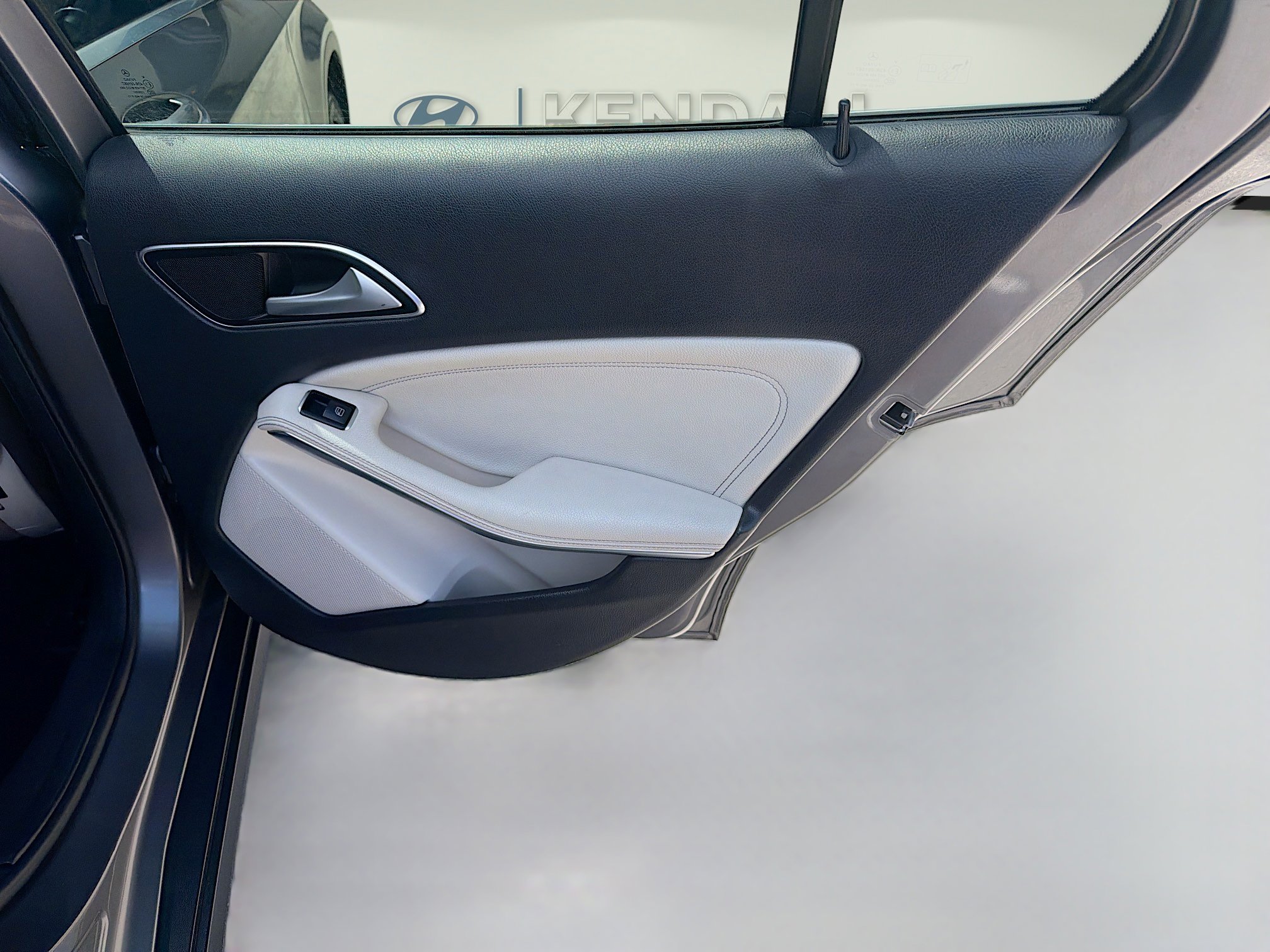 Used 2017 Mercedes-Benz GLA 250 image 27