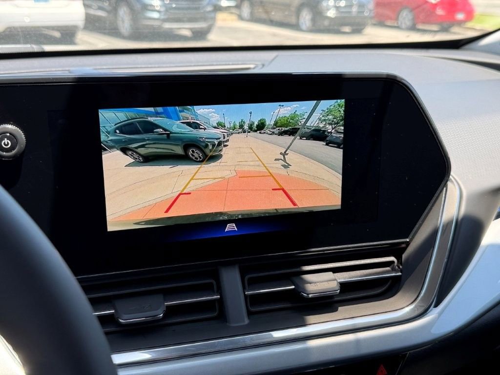 New 2026 Chevrolet Trax LT w/ LT Convenience Package FWD image 20