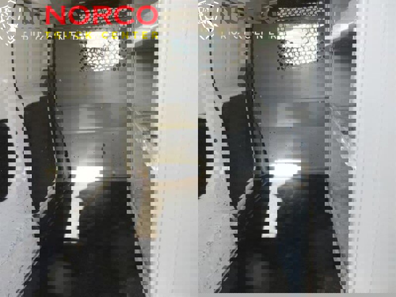 Used 2017 Nissan NV200 SV image 7