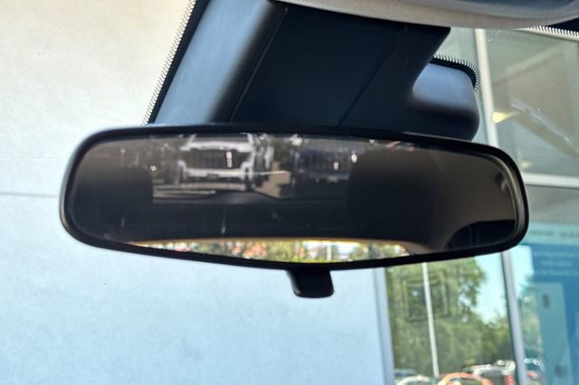 Used 2023 Buick Encore GX Preferred w/ Cold Weather Comfort Package FWD image 25
