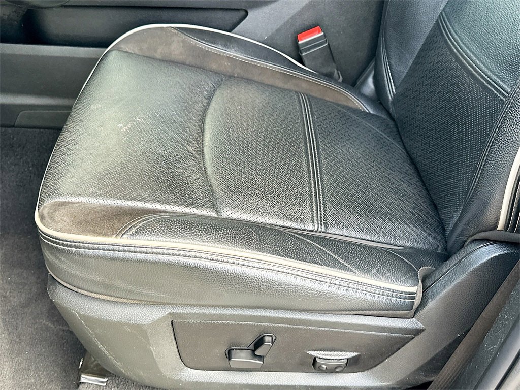 Used 2022 RAM 3500 Laramie image 19