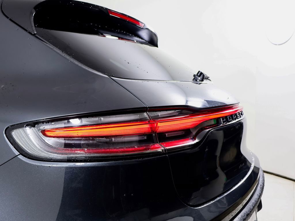 Certified 2022 Porsche Macan w/ Premium Package Plus image 11