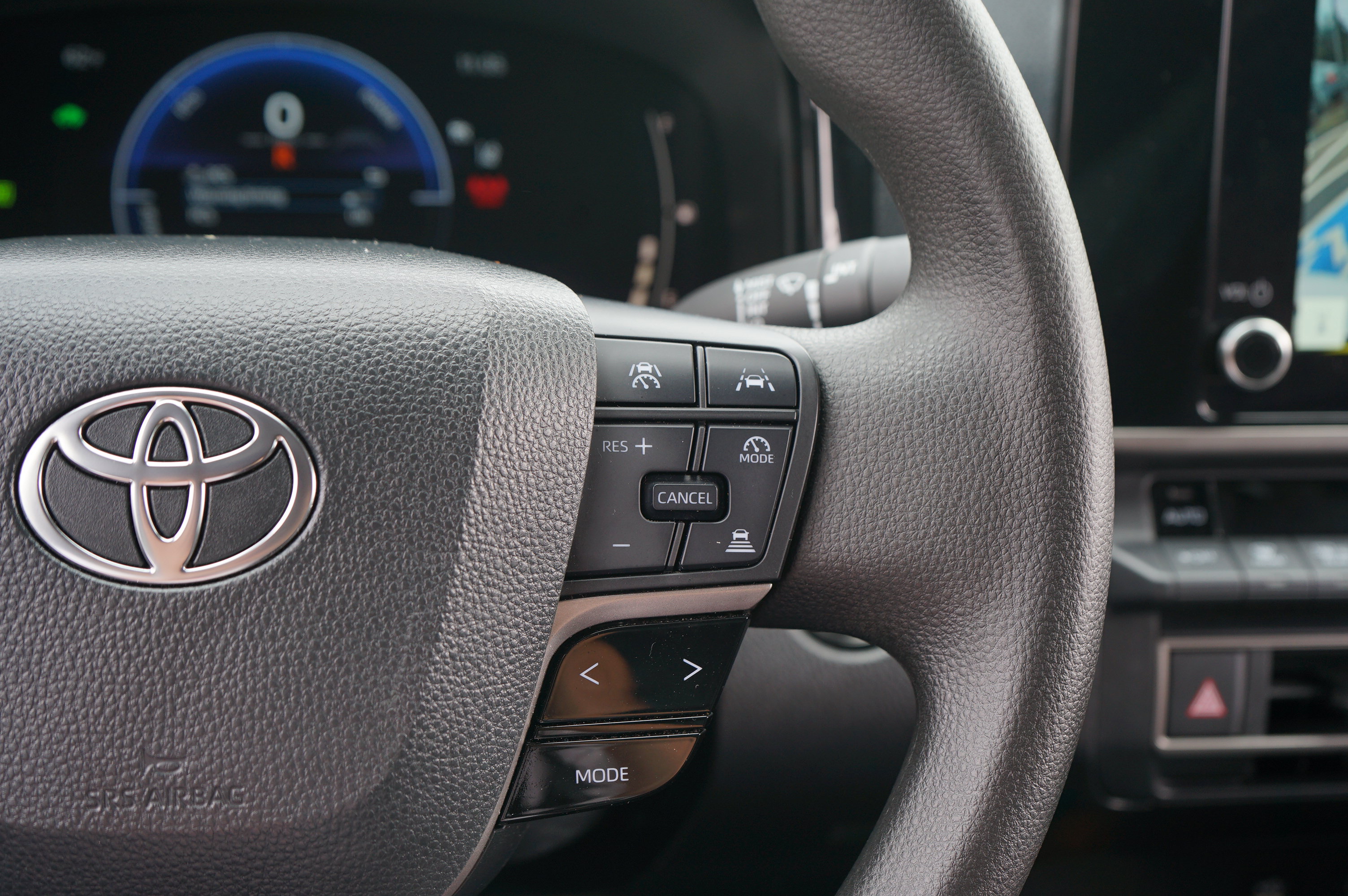 Used 2025 Toyota Camry LE FWD image 27