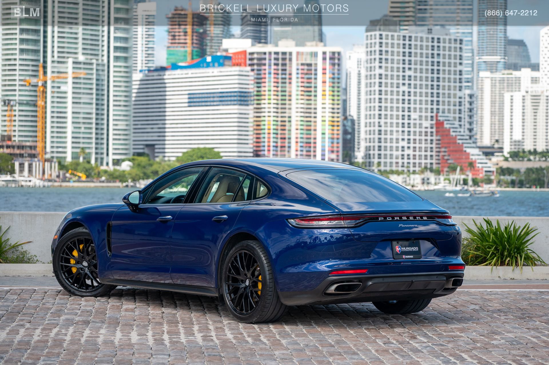 Used 2022 Porsche Panamera image 12
