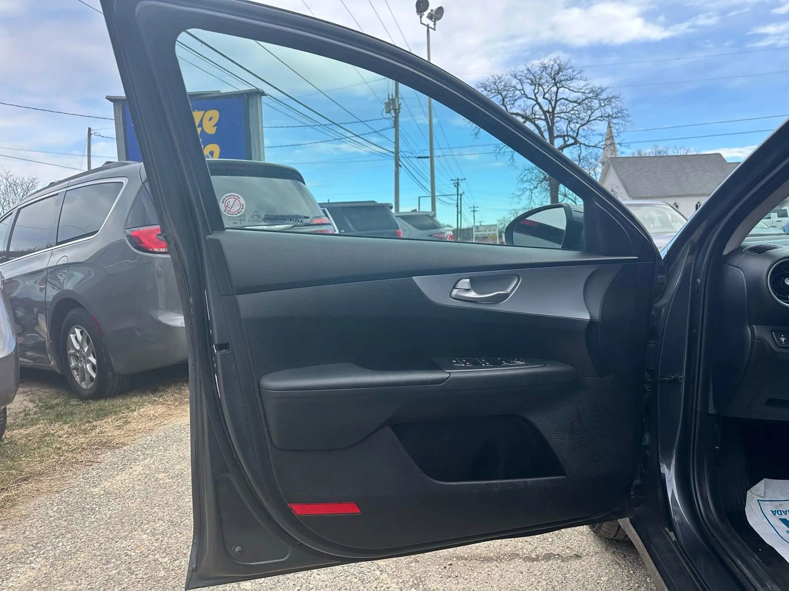 Used 2023 Kia Forte LXS image 16