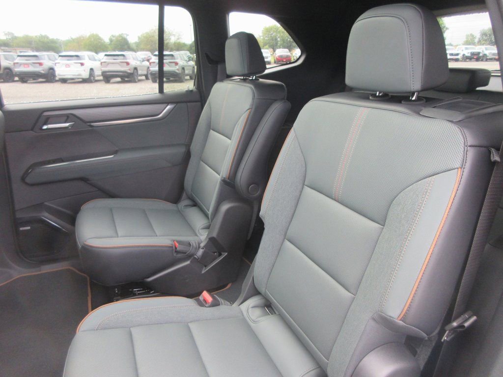 New 2026 GMC Acadia AT4 w/ Super Cruise Package image 14