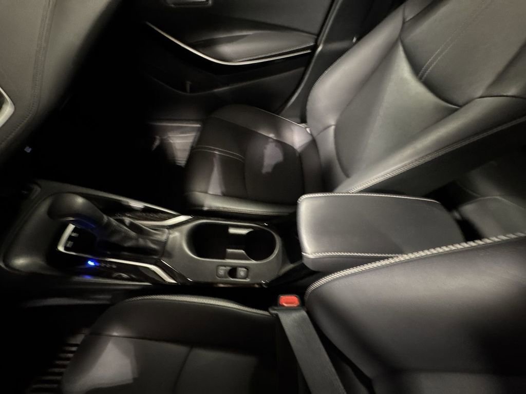 Used 2024 Toyota Corolla XLE image 27