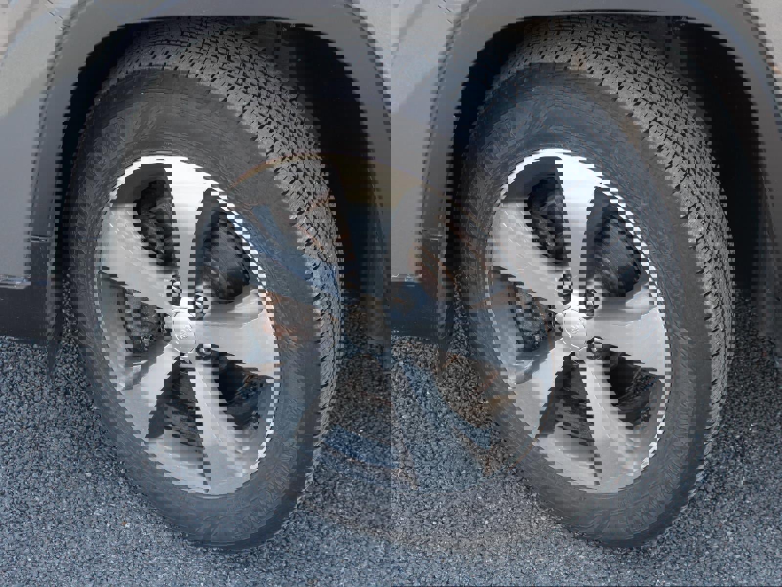 Used 2019 Jeep Cherokee Limited image 20