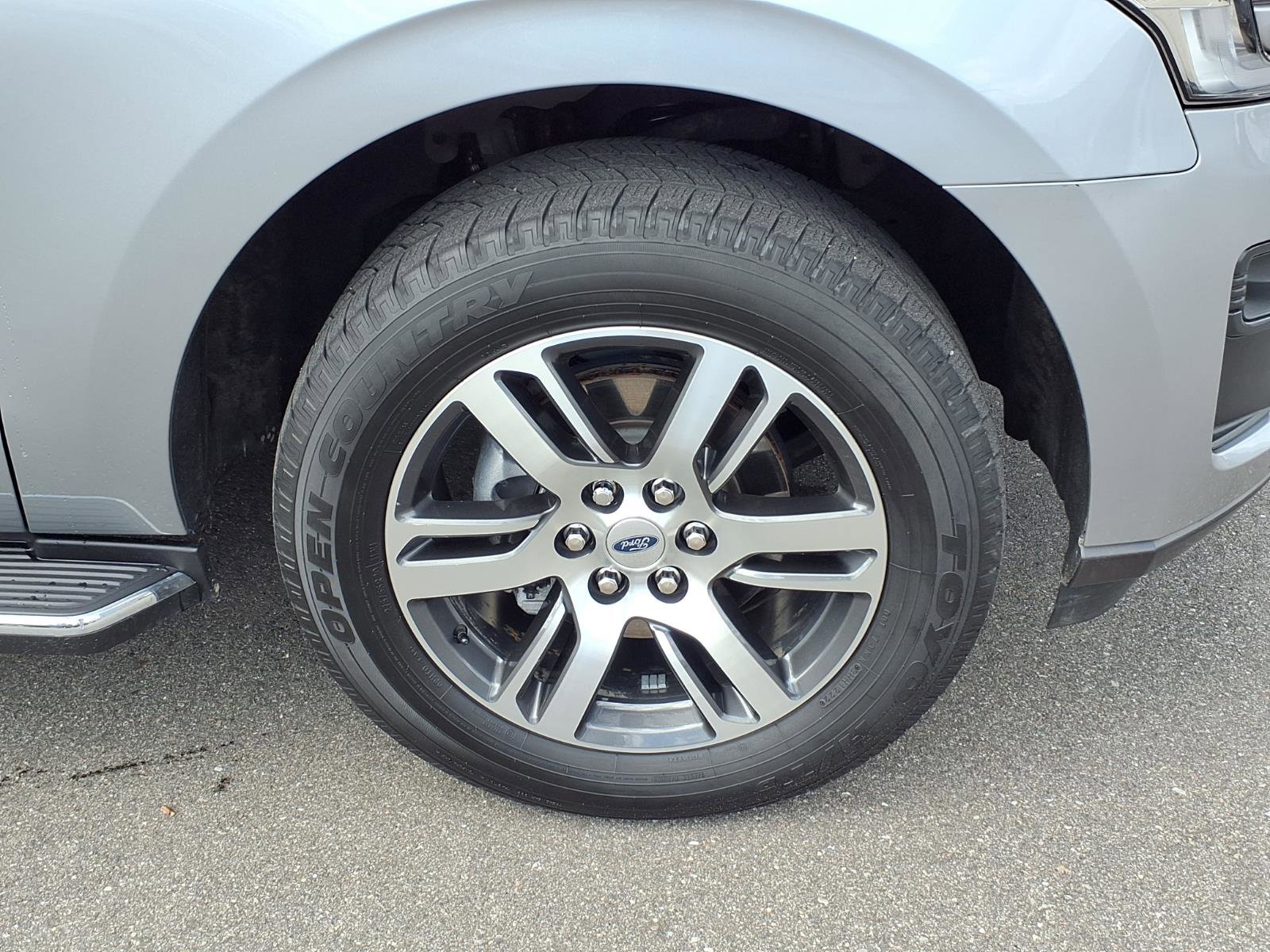 Used 2022 Ford Expedition XLT image 29