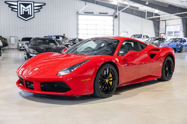 Used 2018 Ferrari 488 GTB RWD image 2