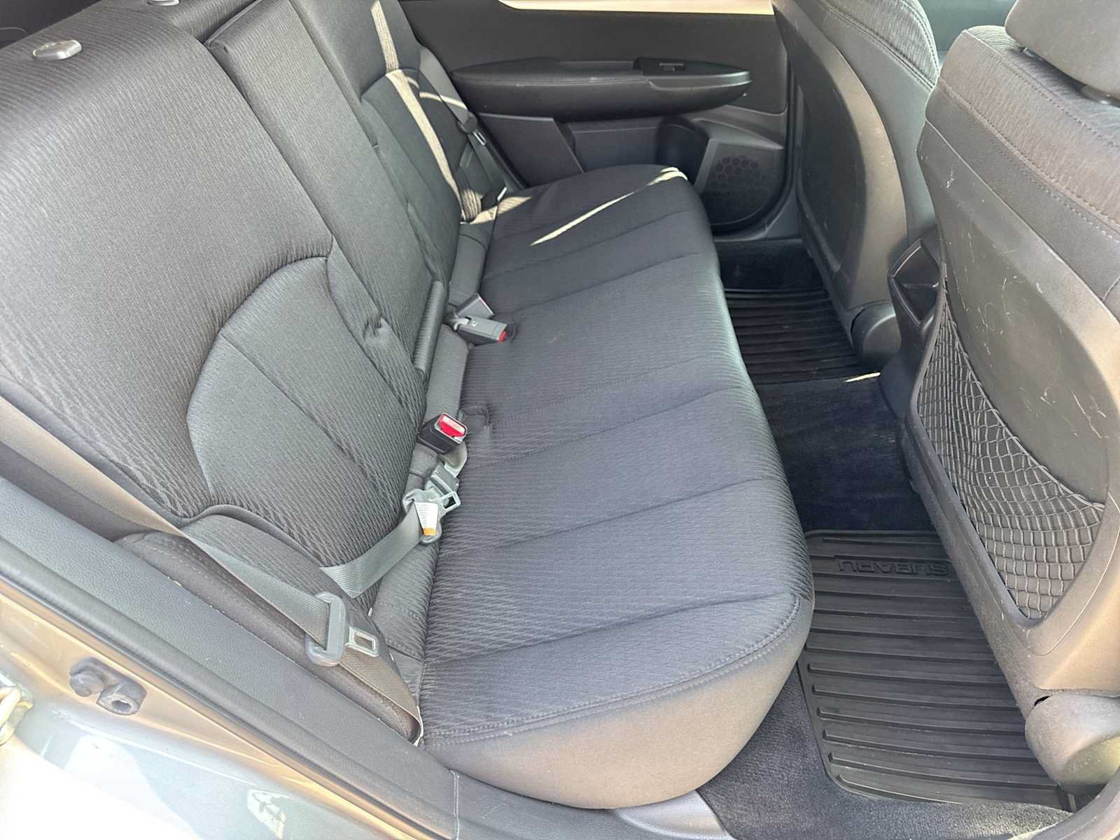 Used 2010 Subaru Outback 2.5i Premium AWD/4WD image 20
