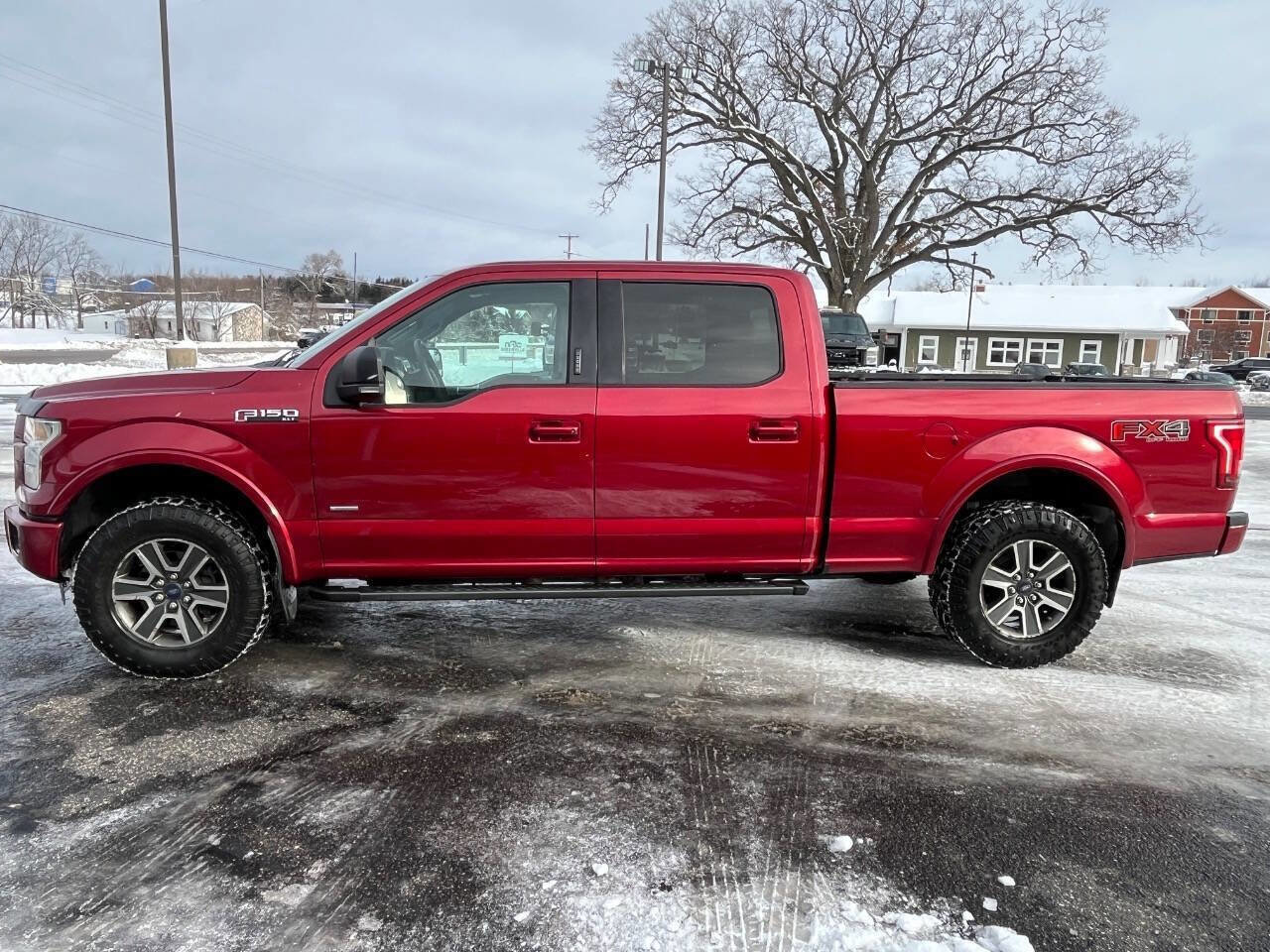 Used 2015 Ford F150 XLT w/ Equipment Group 302A Luxury image 2