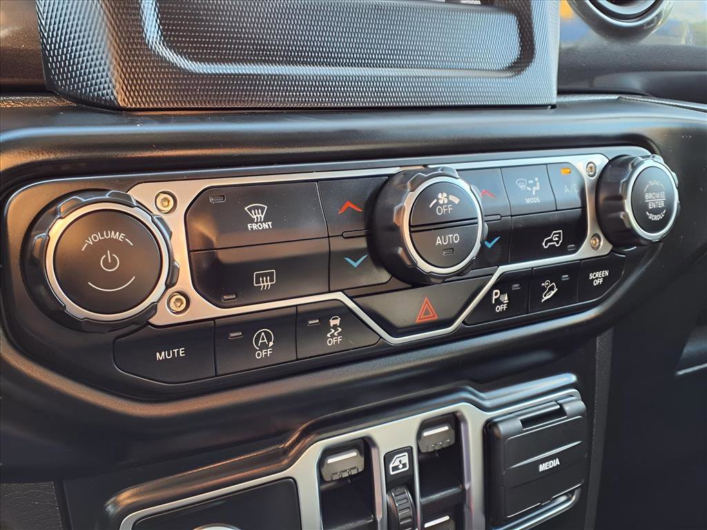 Used 2020 Jeep Wrangler Unlimited Sport image 18