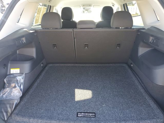 Certified 2025 Volkswagen Tiguan S image 8