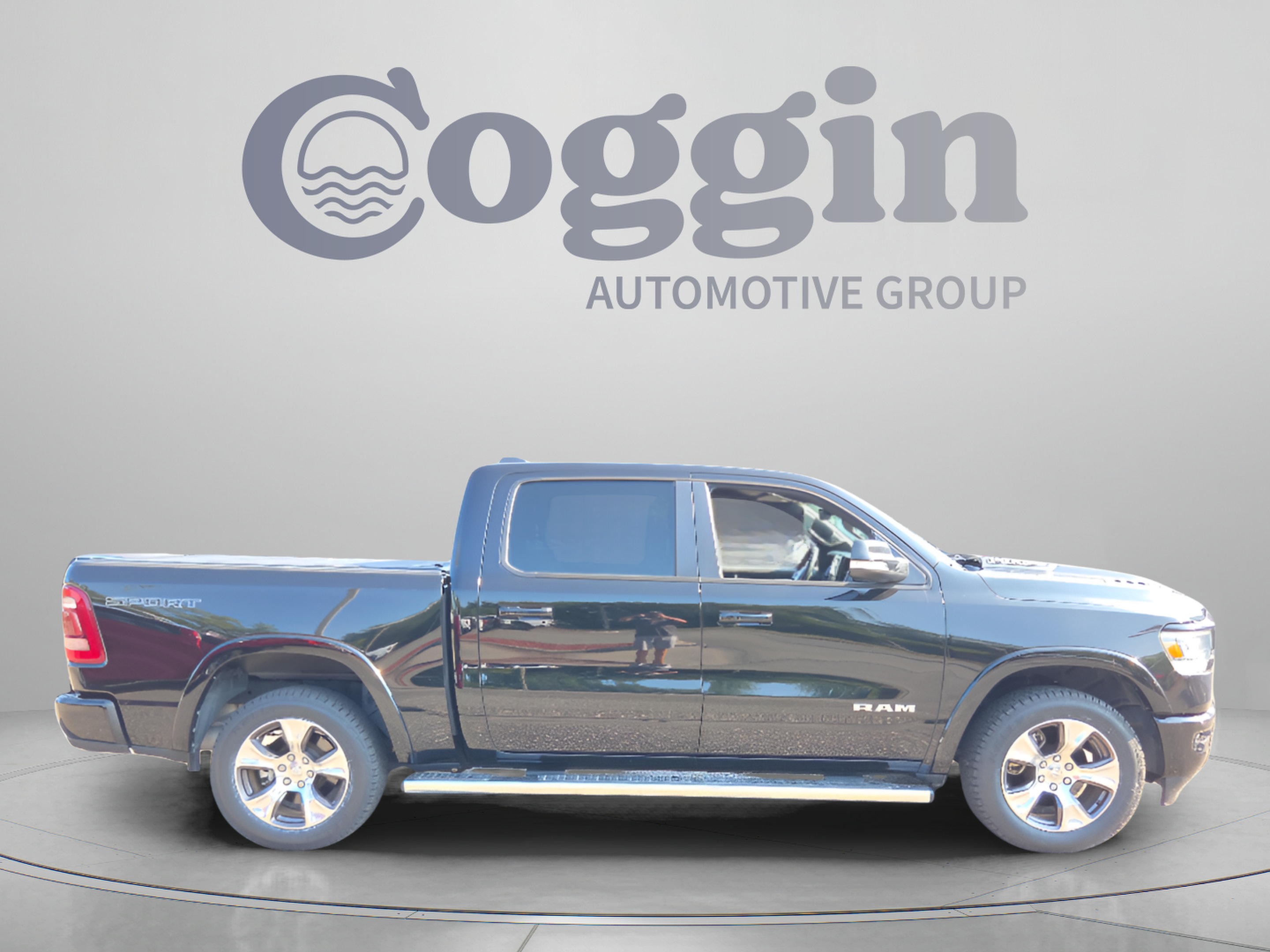 Used 2022 RAM 1500 Laramie w/ Sport Appearance Package RWD image 6