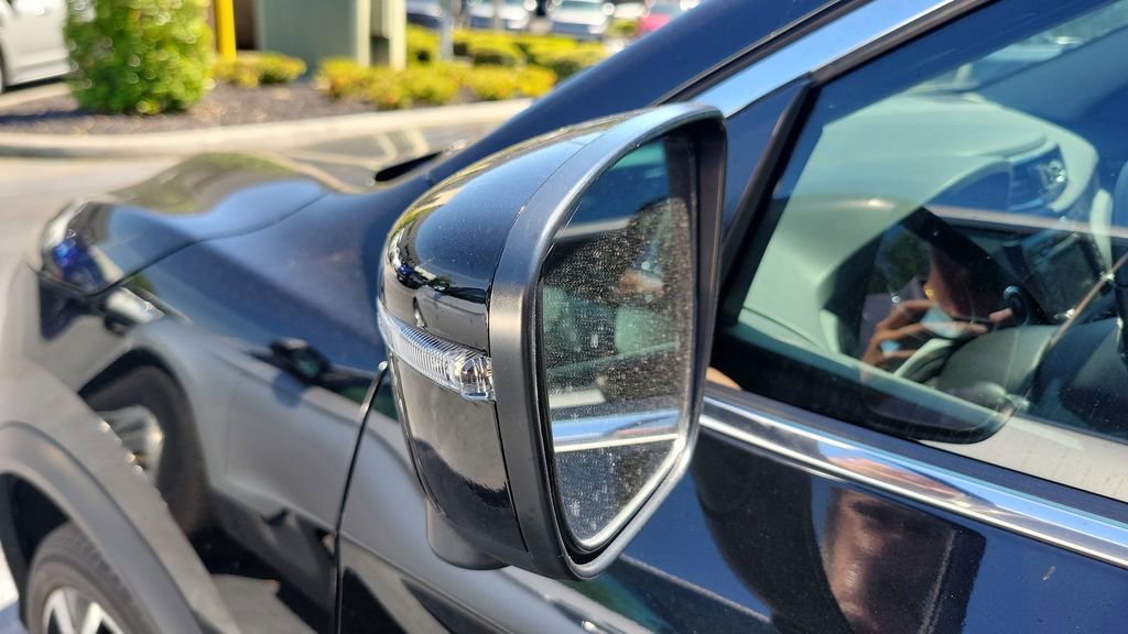 Used 2022 Nissan Rogue Sport SL image 5