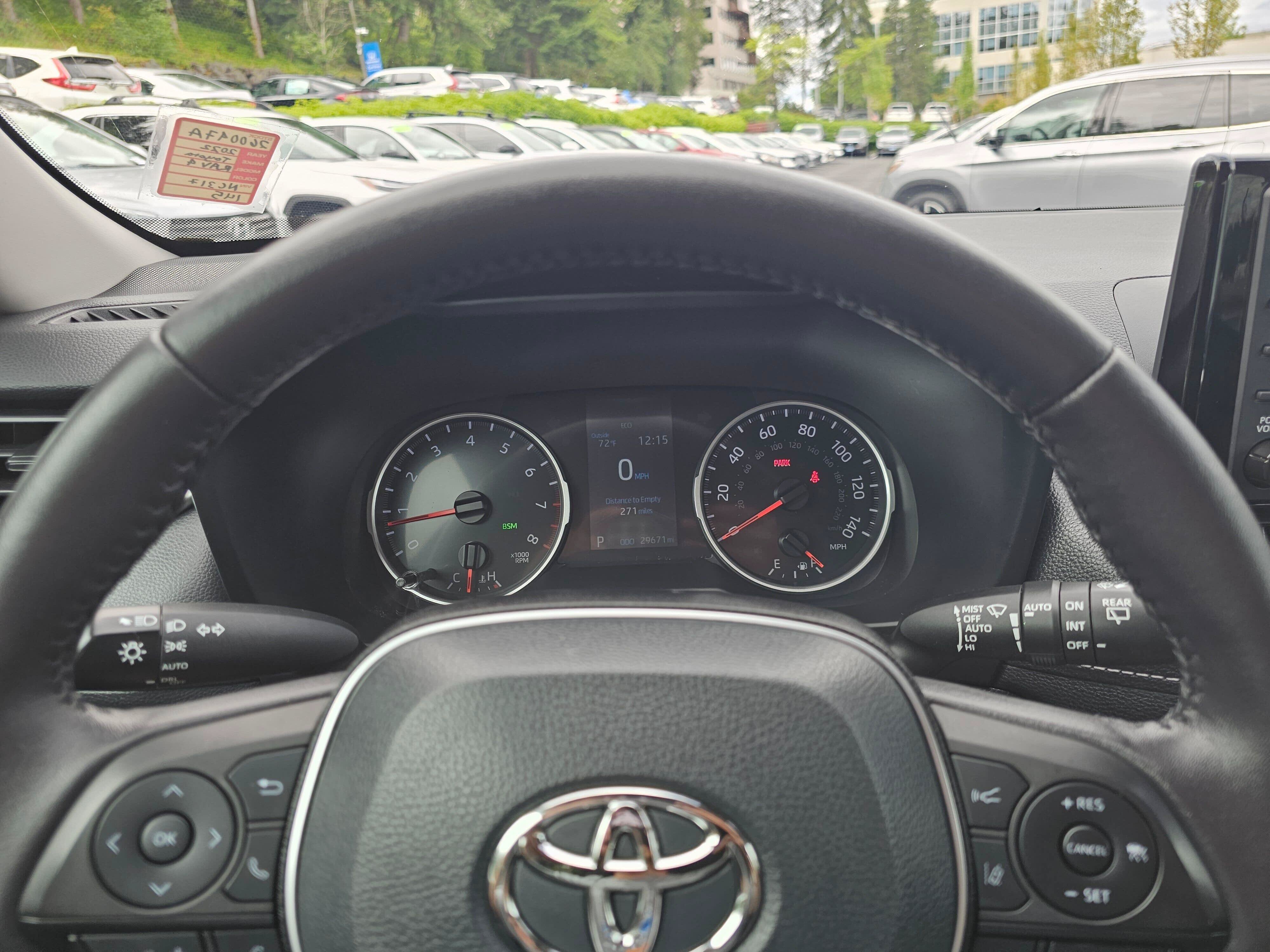 Used 2022 Toyota RAV4 XLE w/ Convenience Package AWD/4WD image 25