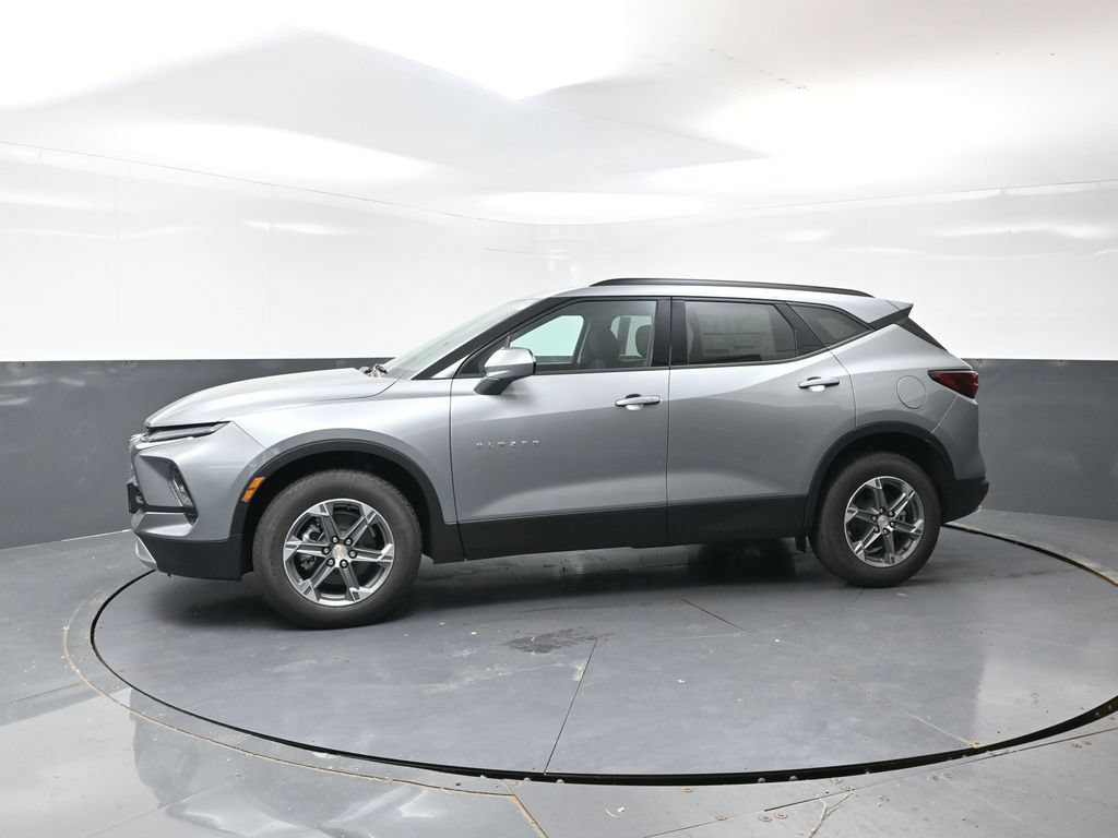 New 2026 Chevrolet Blazer LT w/ Convenience Package AWD/4WD image 6