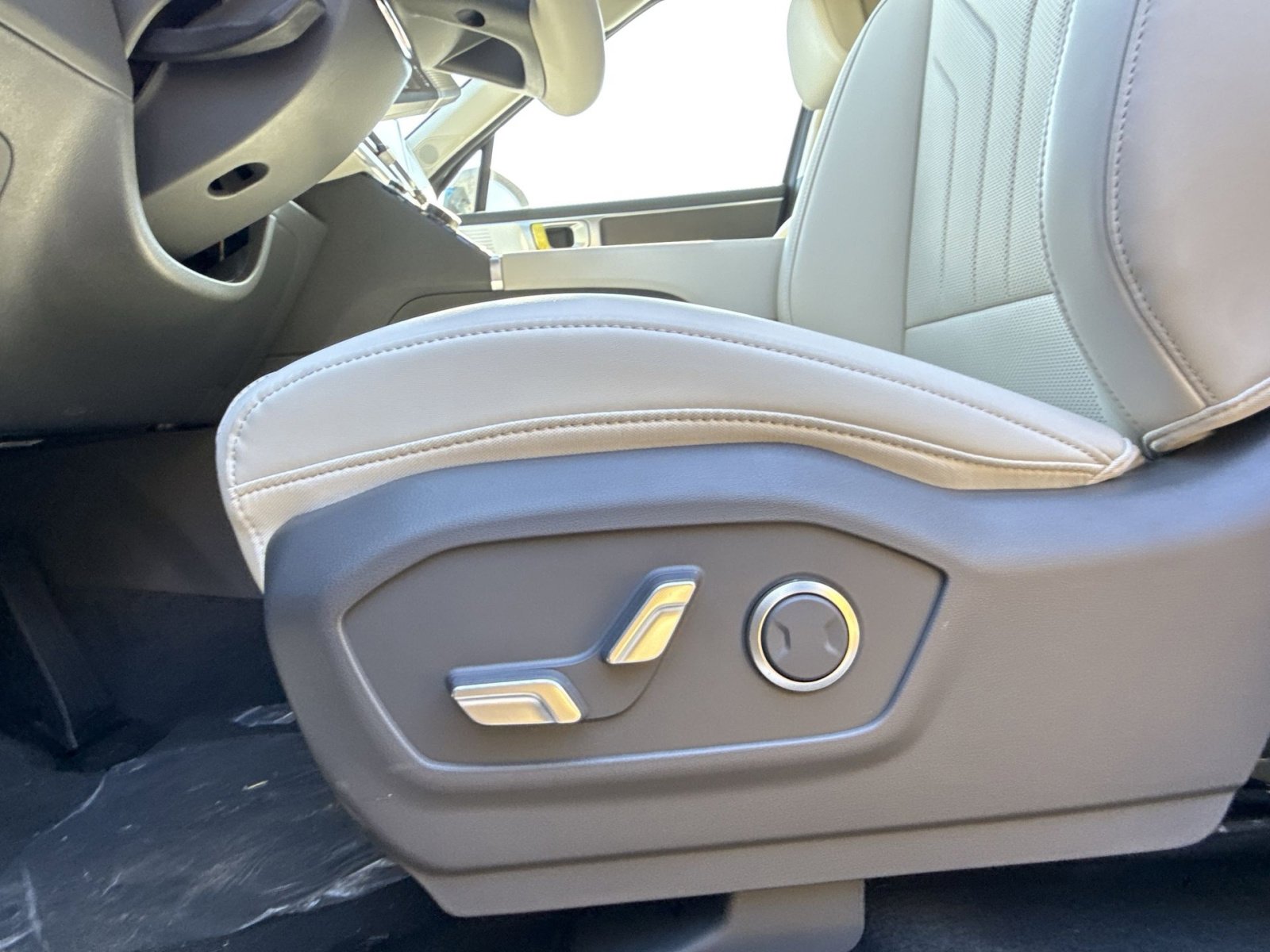 New 2026 Hyundai Santa Fe SEL image 14