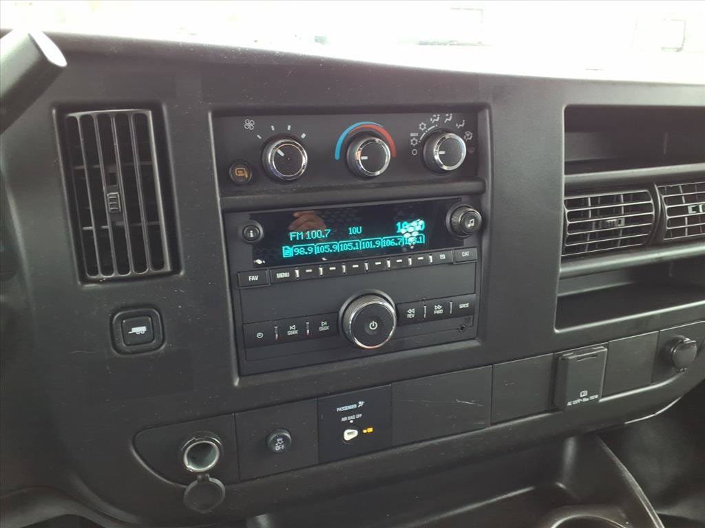 Used 2024 Chevrolet Express 2500 w/ Driver Convenience Package RWD image 18