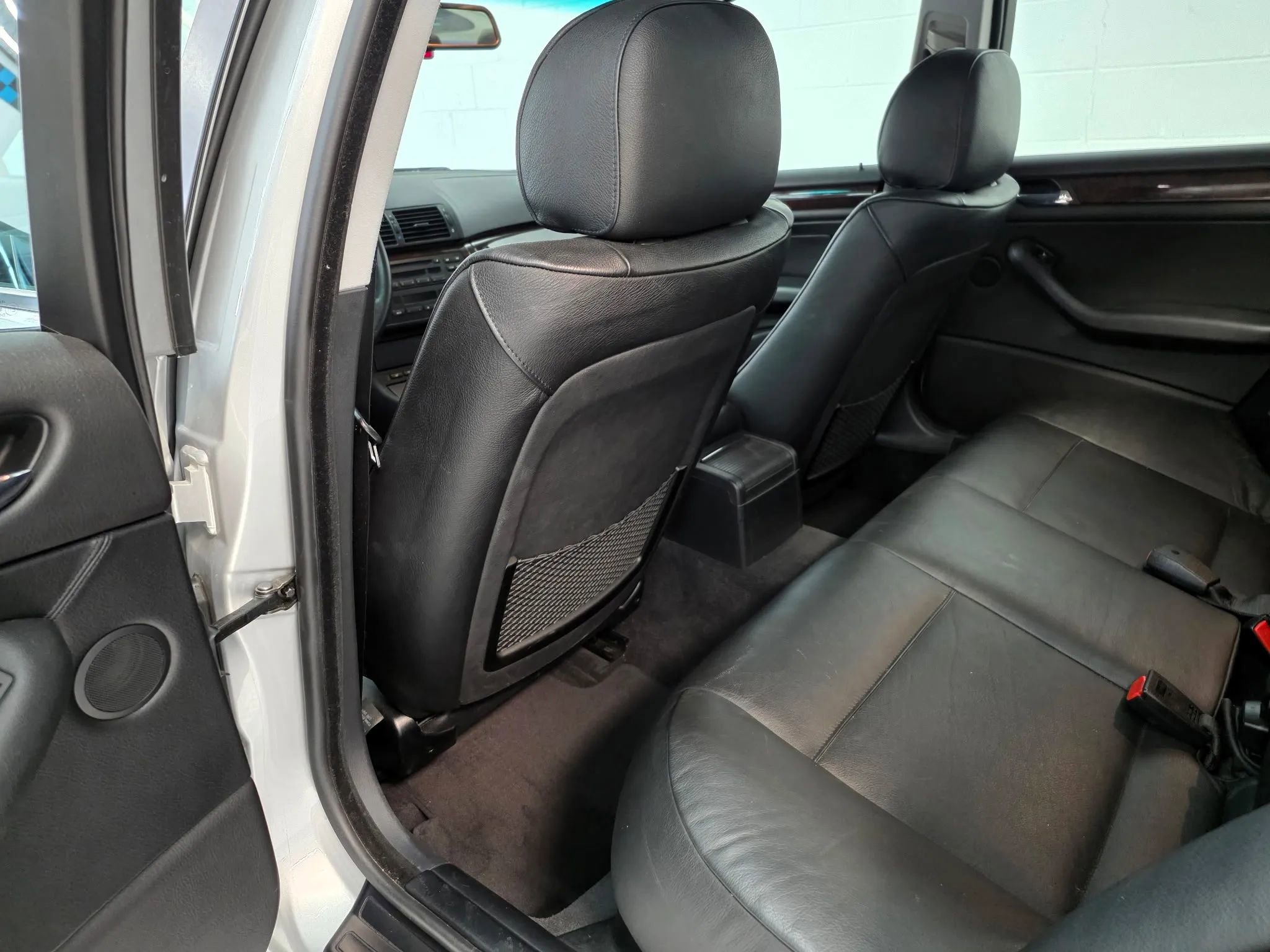 Used 2003 BMW 325i Sedan image 31