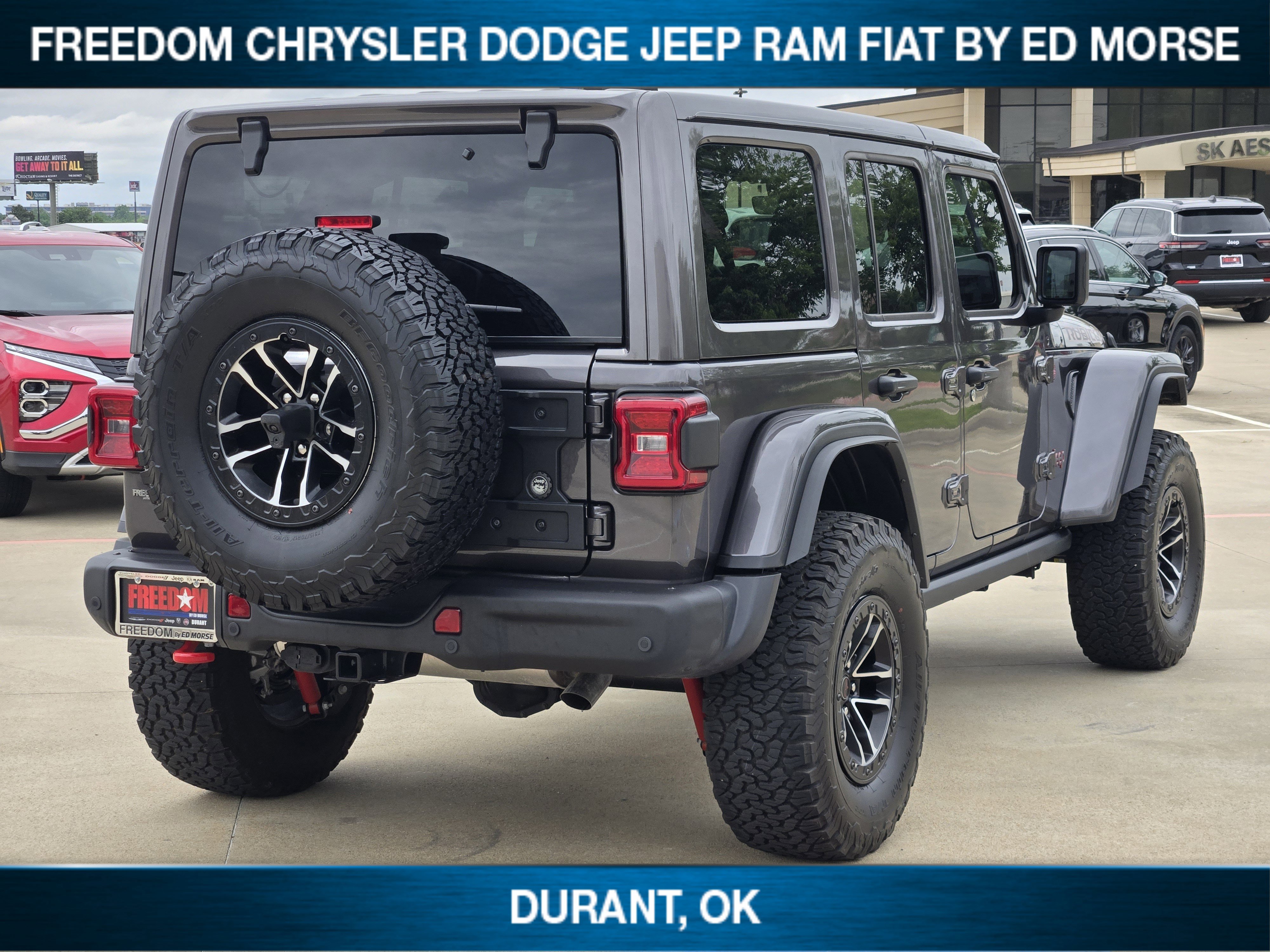 Used 2026 Jeep Wrangler Unlimited Rubicon AWD/4WD image 4