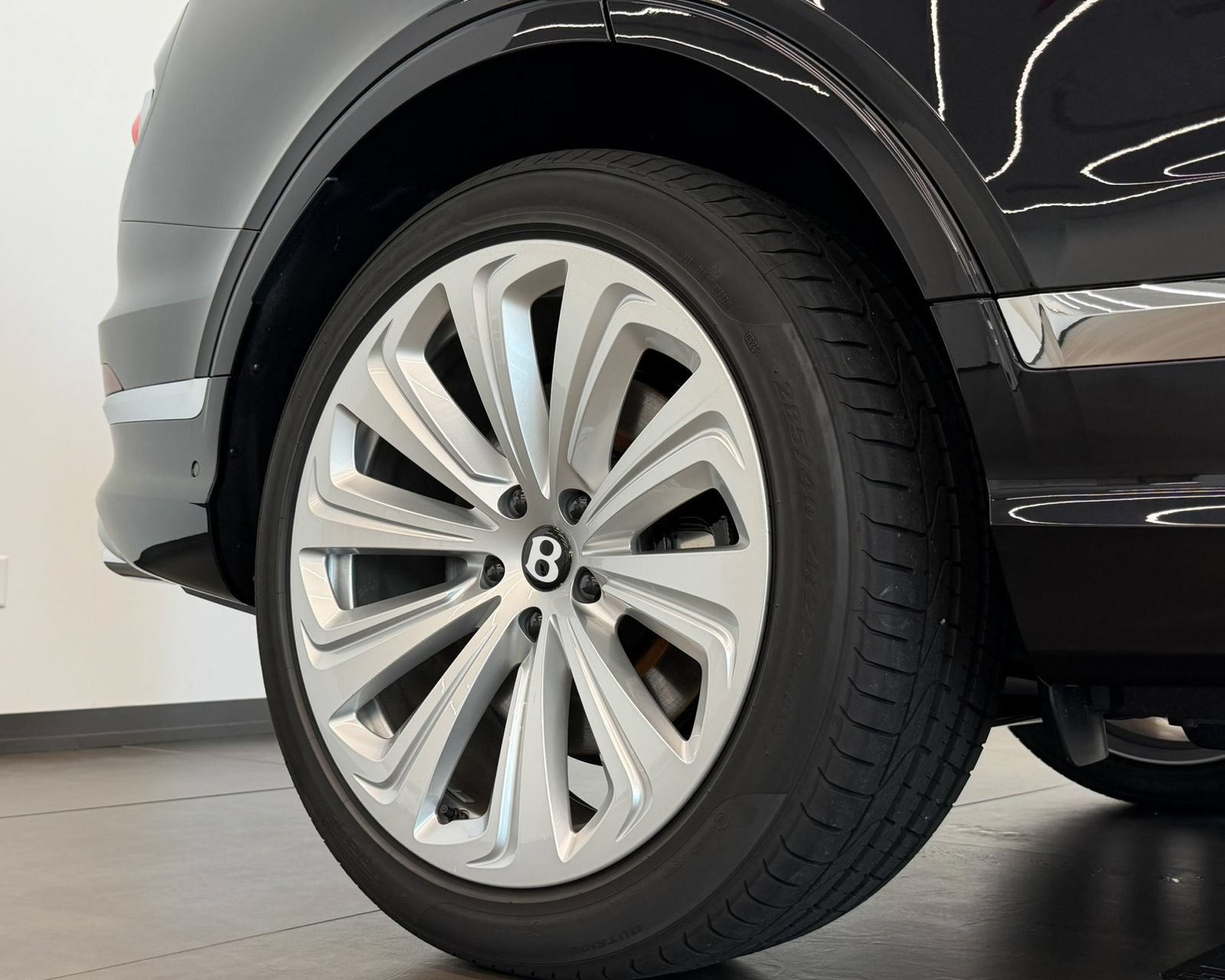 New 2026 Bentley Bentayga Extended Wheelbase AWD/4WD image 67