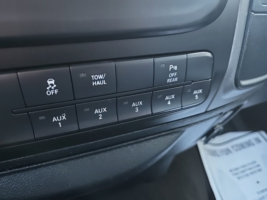 Used 2018 RAM 2500 Tradesman w/ Chrome Appearance Group image 60