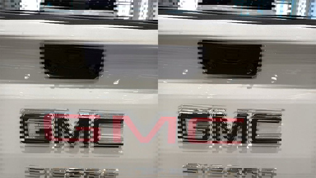 New 2026 GMC Sierra 3500 SLE w/ SLE Value Package image 9