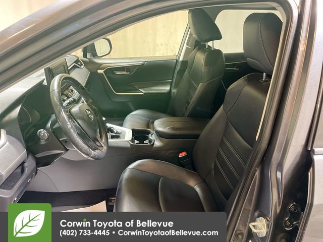Used 2020 Toyota RAV4 XLE Premium image 12