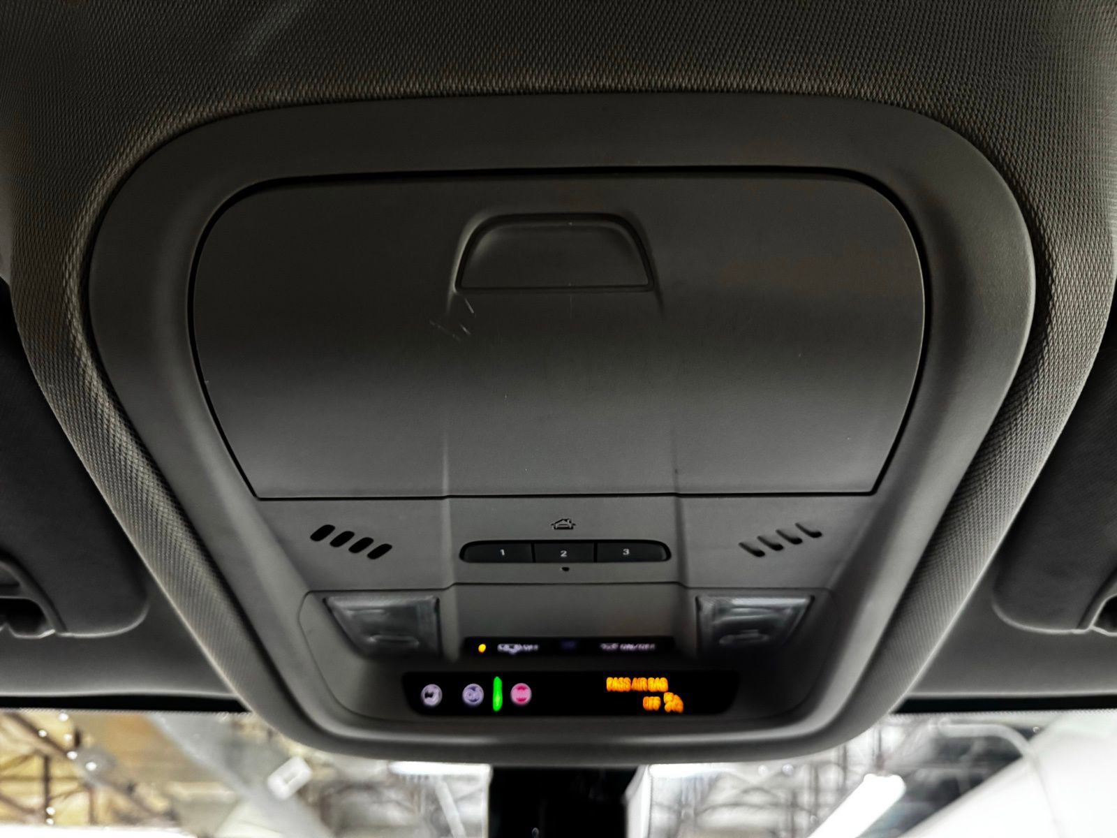 Used 2020 GMC Acadia SLT AWD/4WD image 27