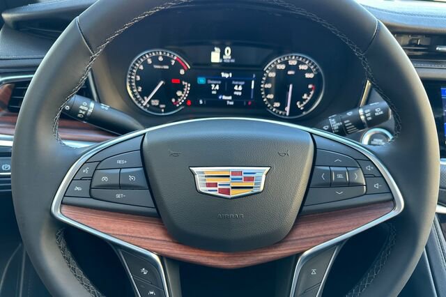 New 2025 Cadillac XT5 Premium Luxury w/ LPO, Floor Liner Package image 23