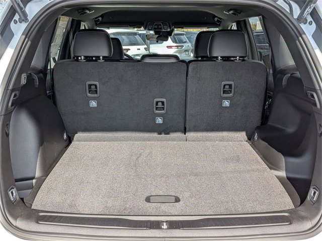 New 2025 Jeep Grand Cherokee Limited w/ Black Appearance Package image 28