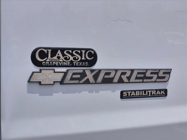 Used 2015 Chevrolet Express 2500 RWD image 23