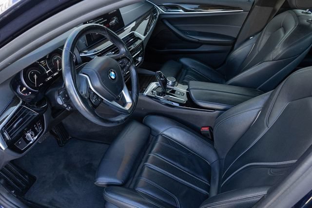 Used 2018 BMW 530e xDrive AWD/4WD image 2