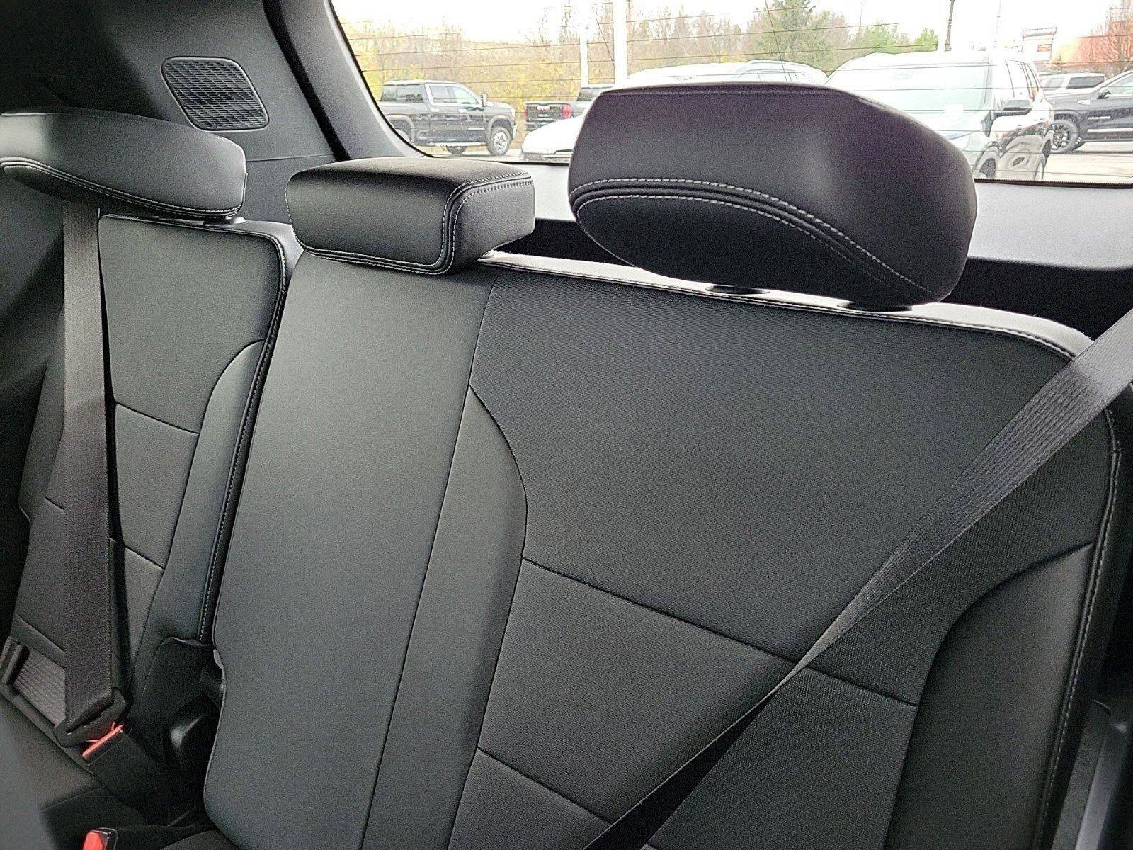 New 2026 Buick Enclave Preferred image 11