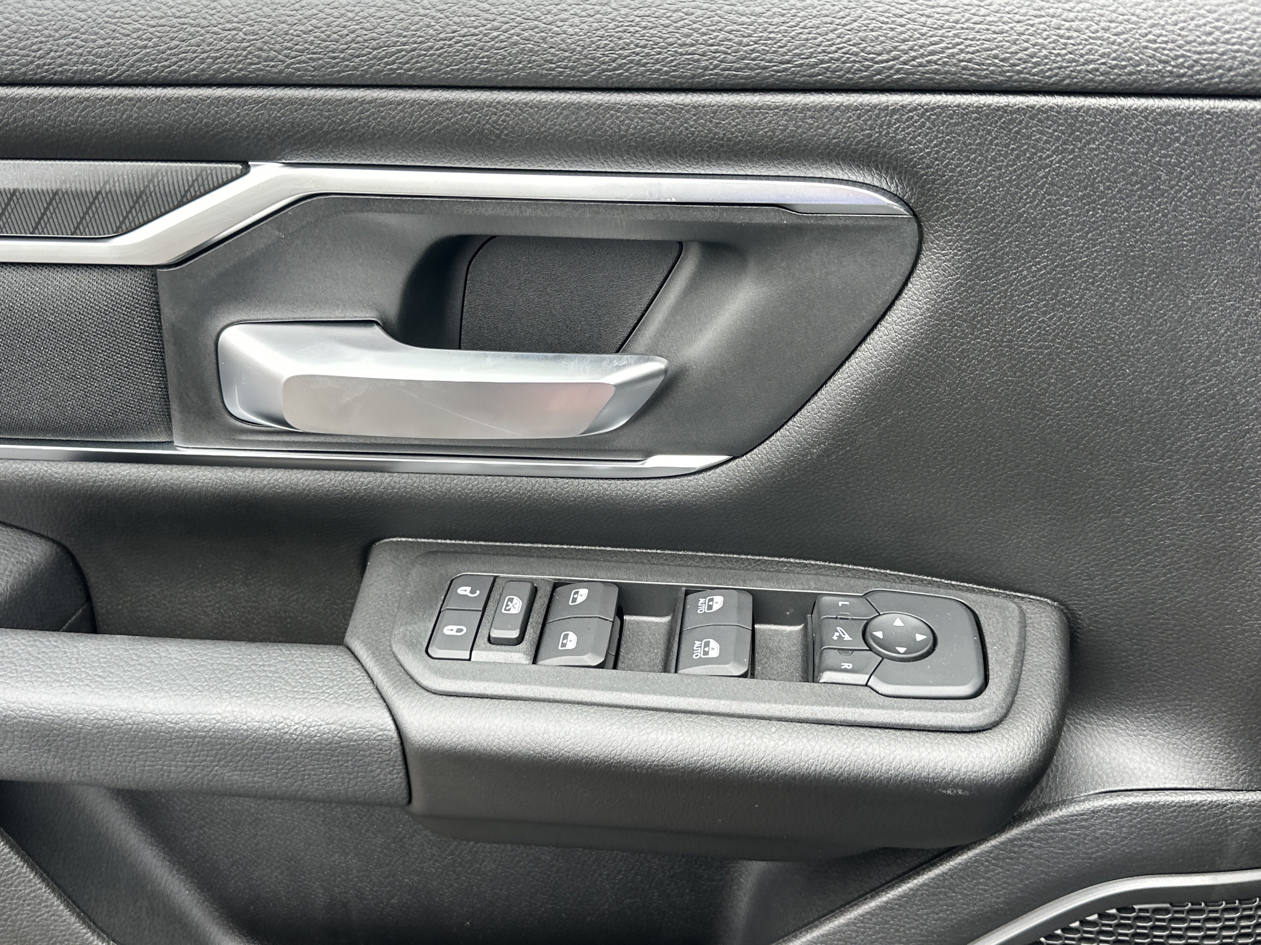 New 2026 RAM 1500 Big Horn AWD/4WD image 11