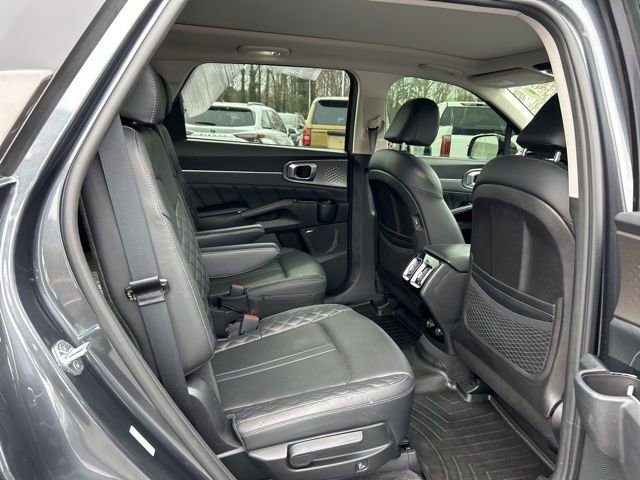 Used 2021 Kia Sorento SX image 17