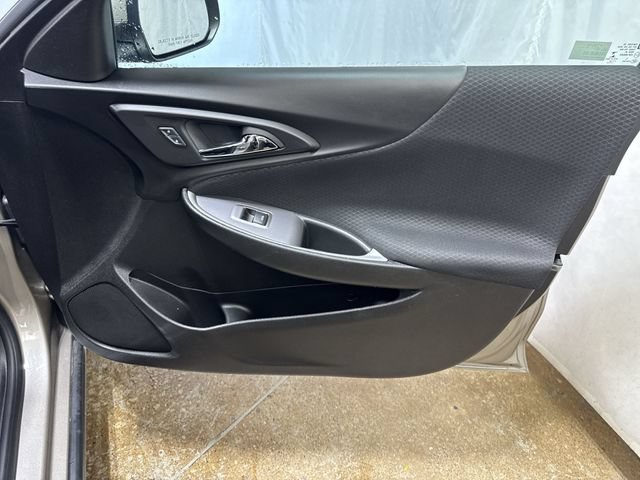 Used 2024 Chevrolet Malibu LT FWD image 25