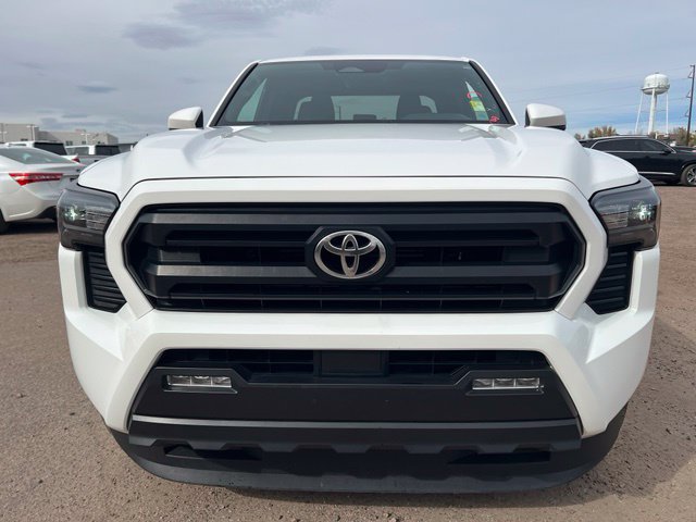 Used 2025 Toyota Tacoma SR5 AWD/4WD image 8